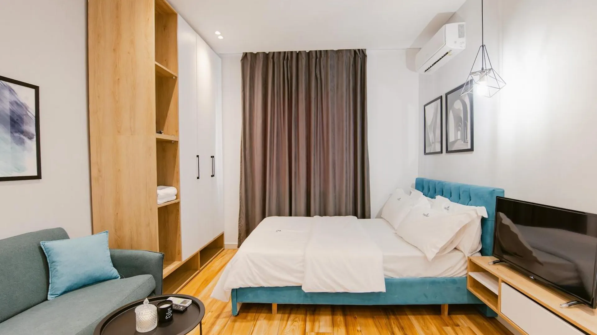 Durres Str Modern Apartments - The Nest Tirana 0*,
