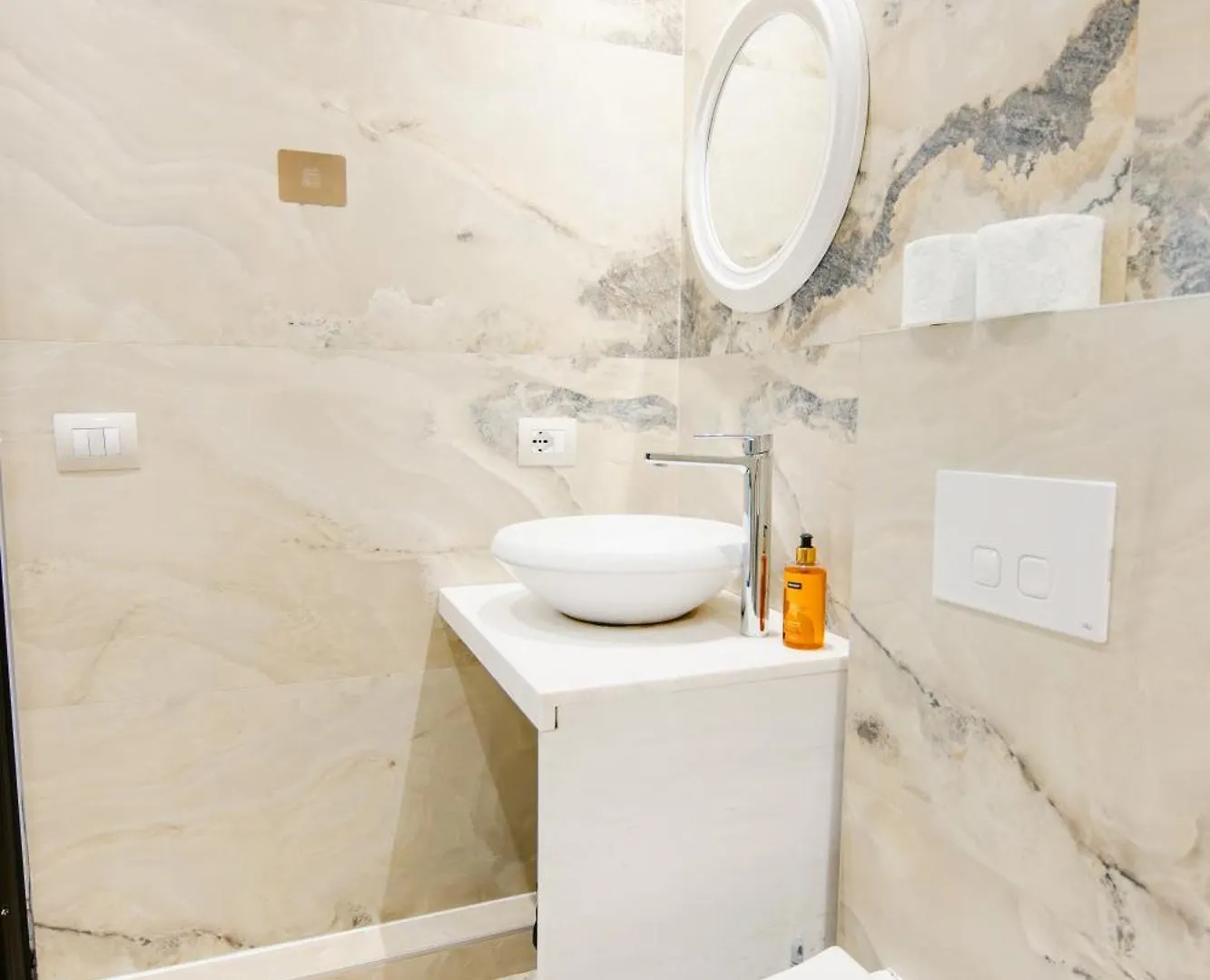 Durres Str Modern Apartments - The Nest Tirana