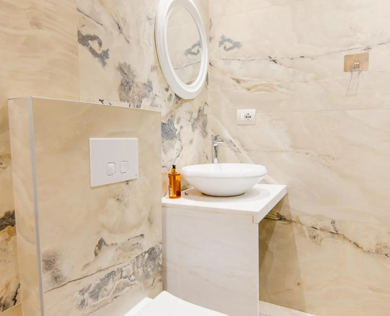 Durres Str Modern Apartments - The Nest Tirana Albanië